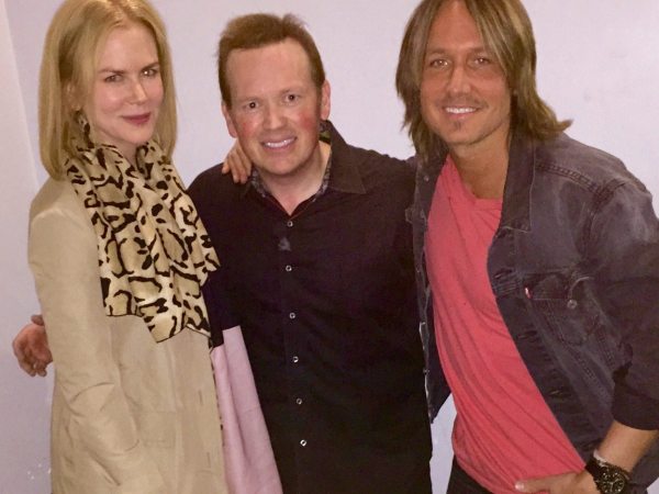 Nicole Kidman, Keith Urban posing for the camera